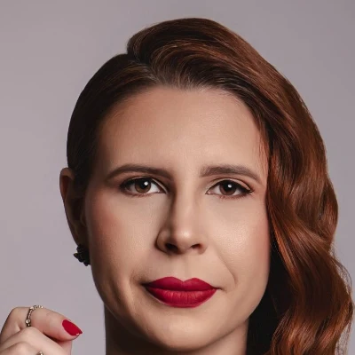 Dra. Débora Nicodemo